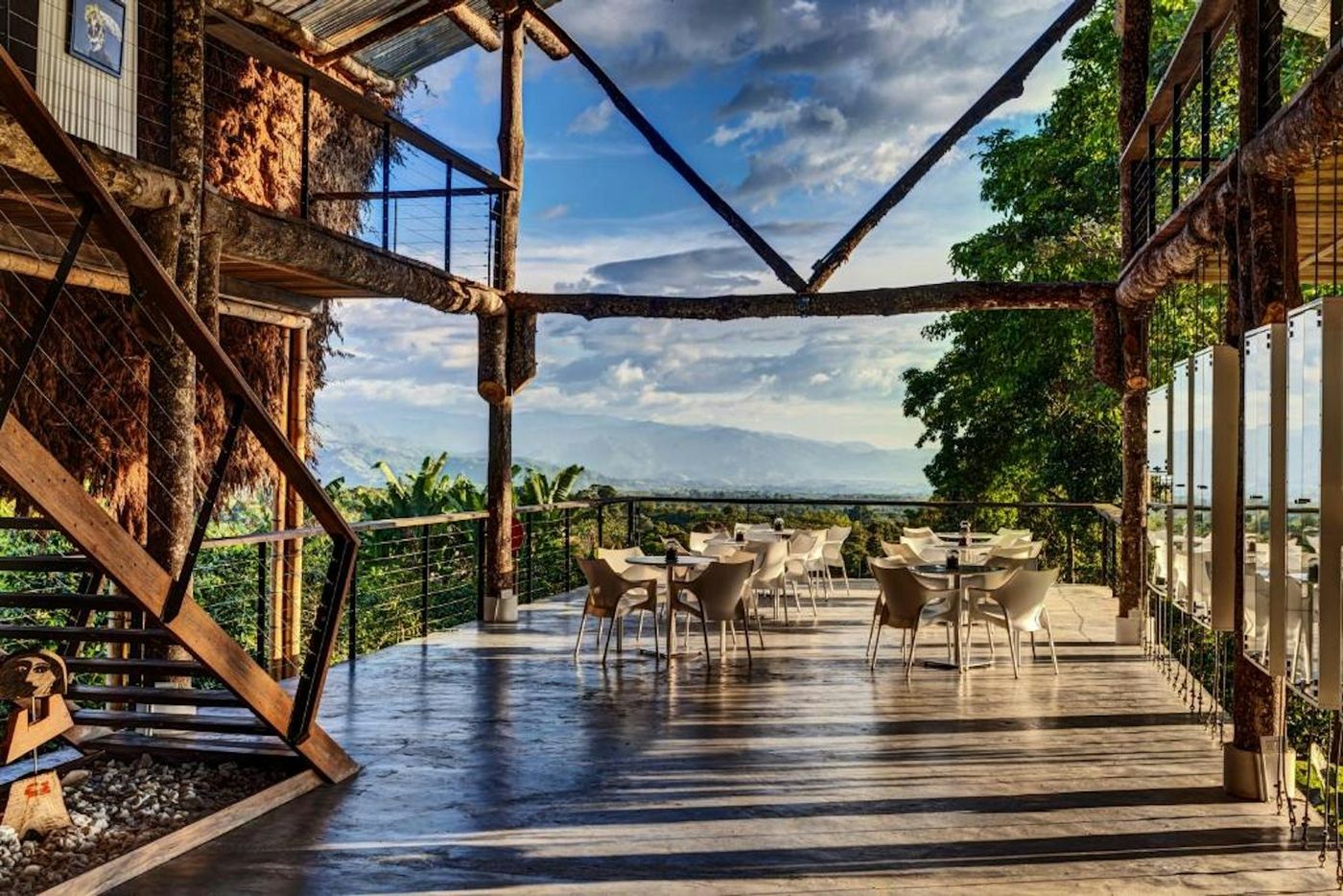 deck · Hotel Hacienda Combia